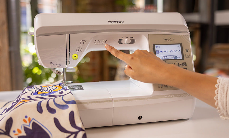 Brother Inventio NV1045 Special Edition Macchina per cucire