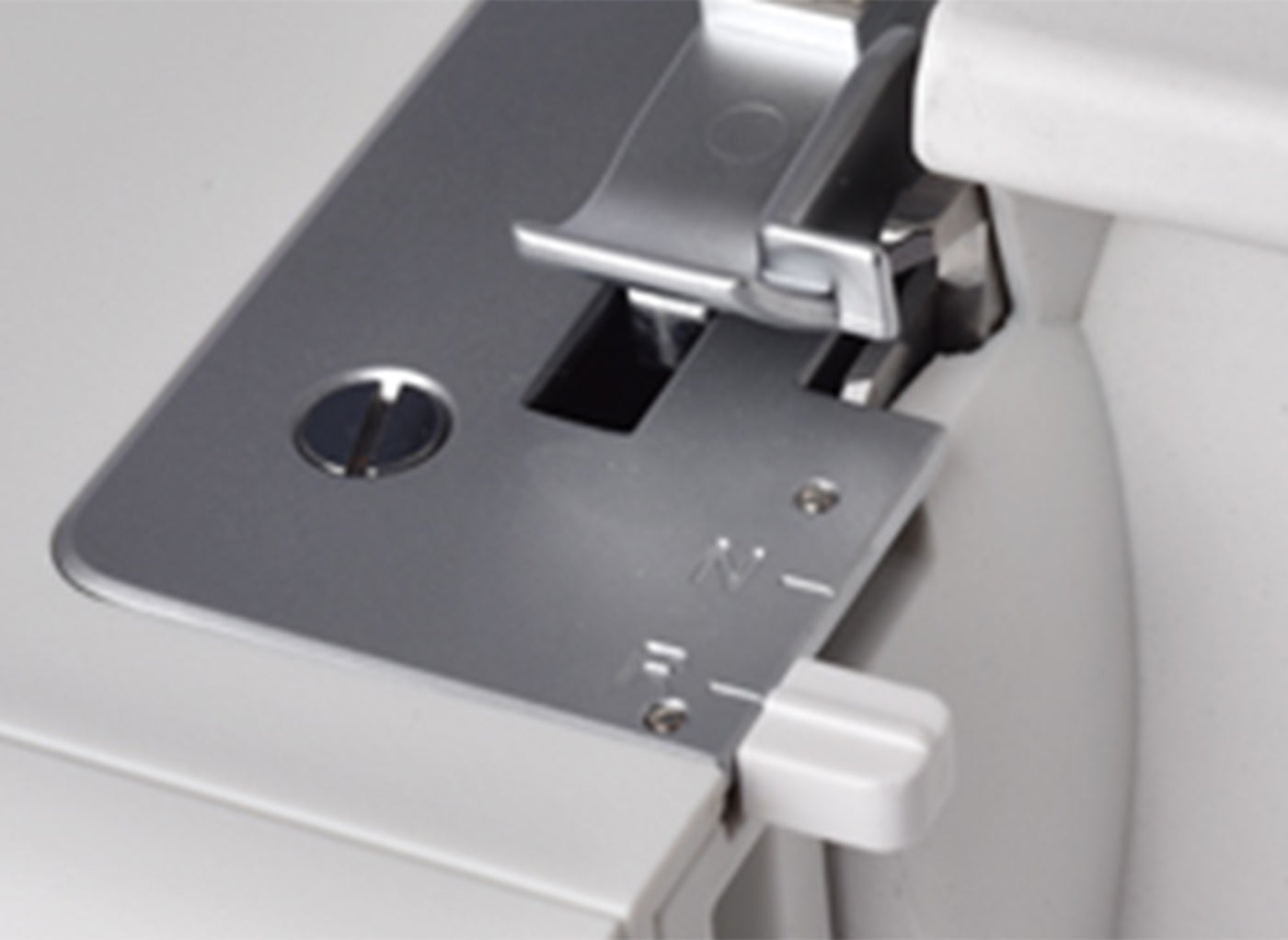 Necchi Creator C12 + Kit Piedini E 5 Anni di Garanzia