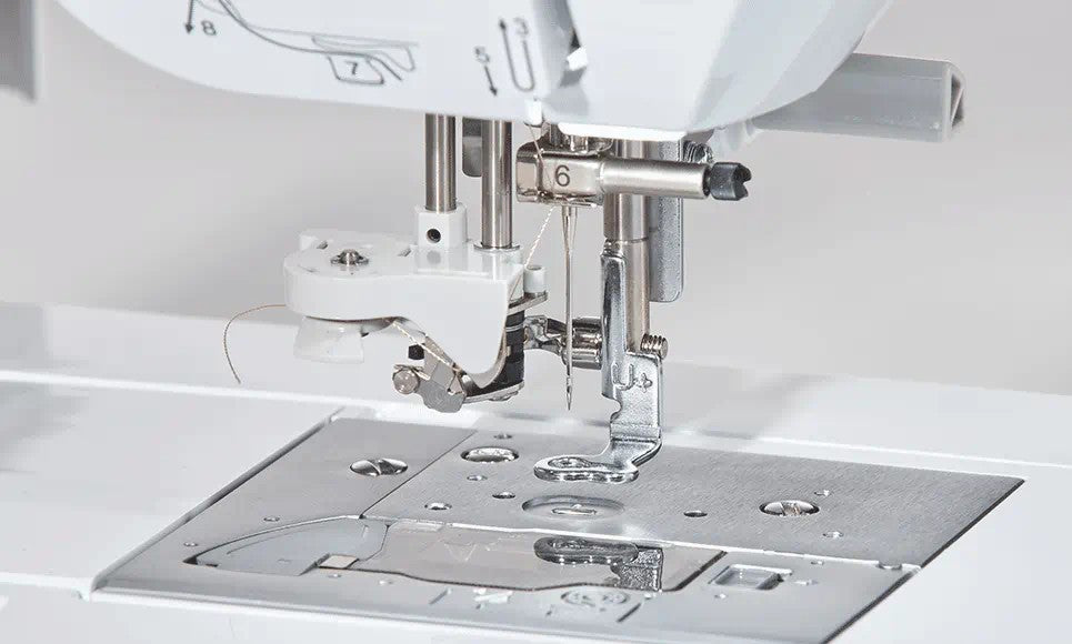 Brother Innov-is NV880E Macchina per ricamare ad uso domestico