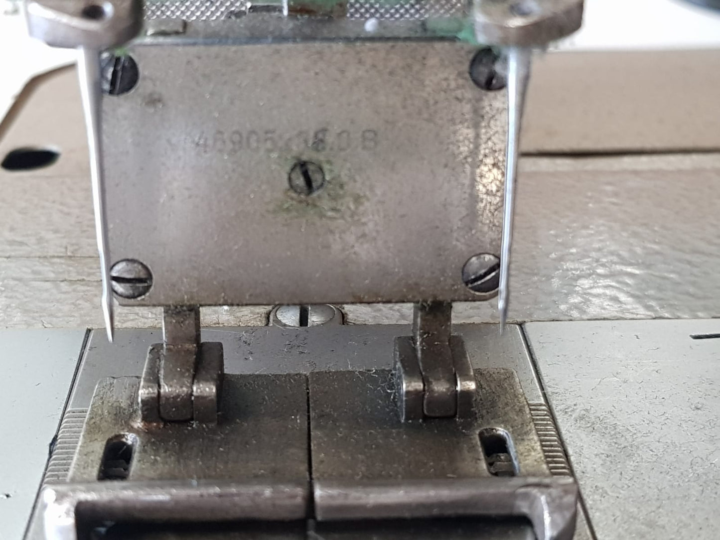 Macchina Pfaff 2 aghi