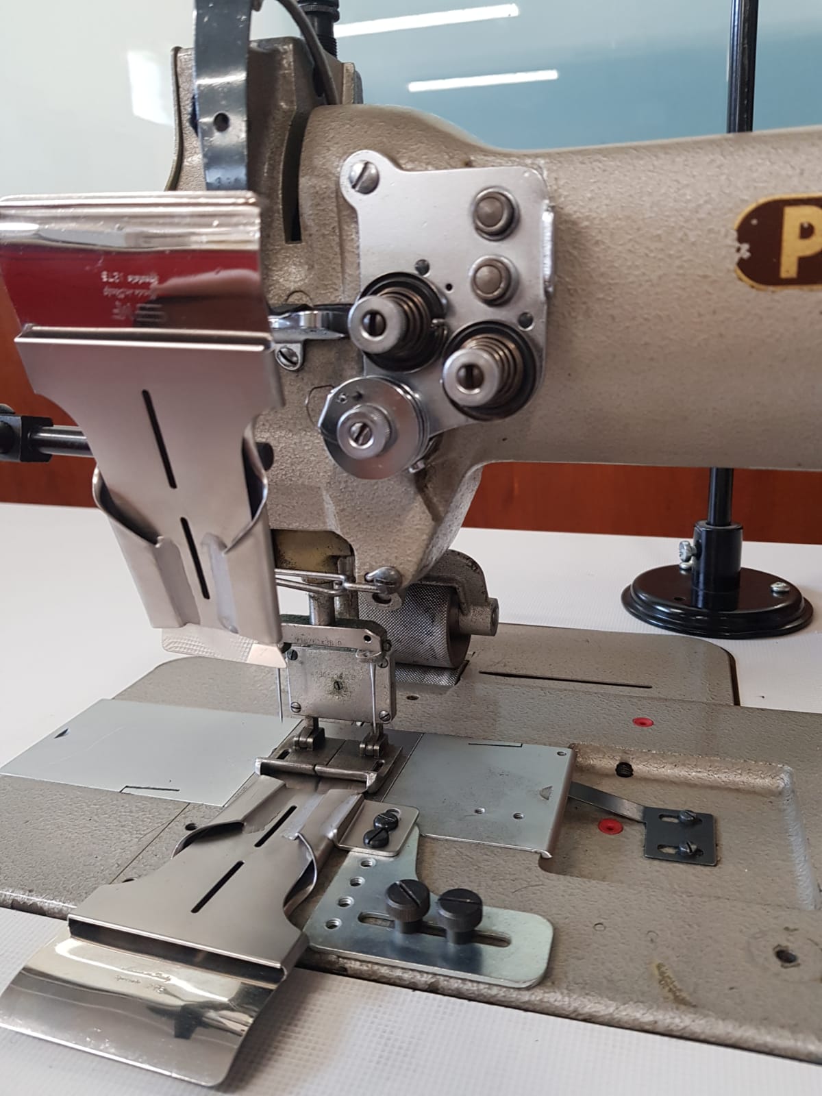 Macchina Pfaff 2 aghi