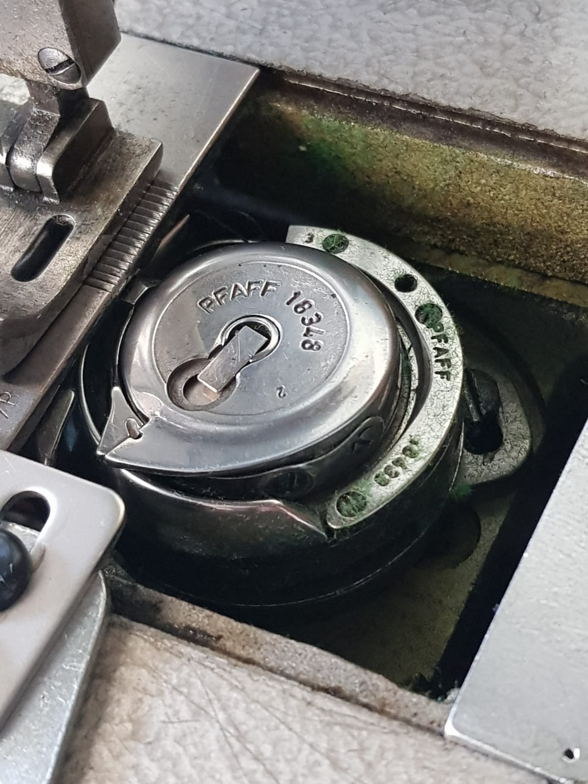 Macchina Pfaff 2 aghi