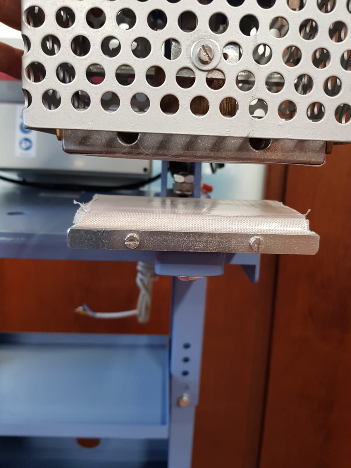 Adesivatrice a due teste per etichette D30/S - Metalmeccanica