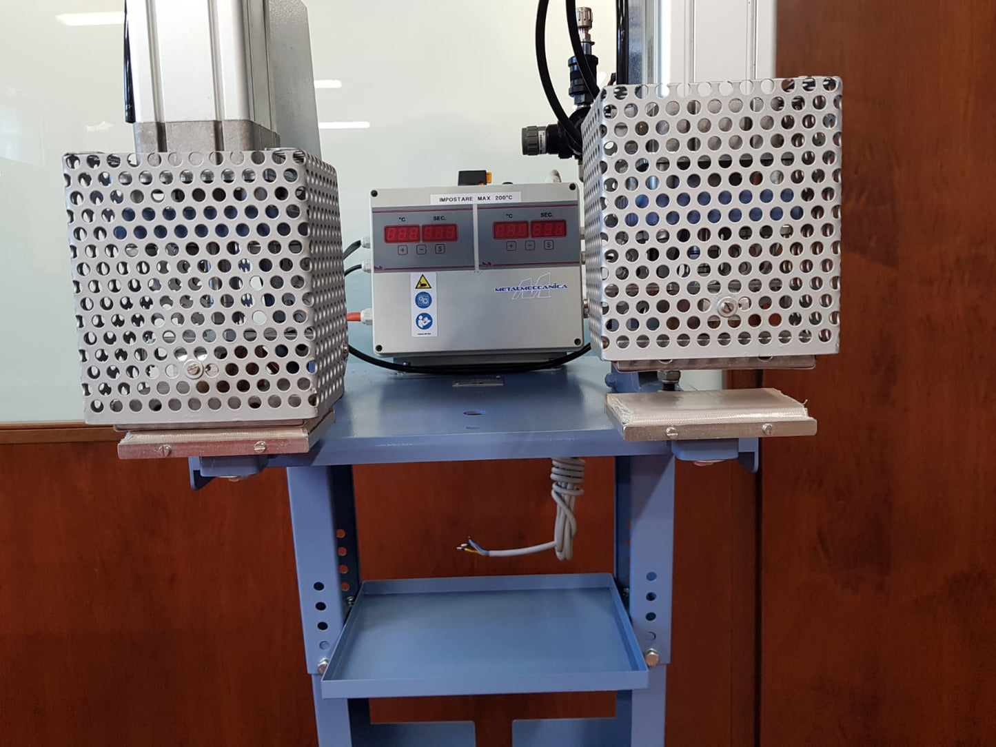 Adesivatrice a due teste per etichette D30/S - Metalmeccanica