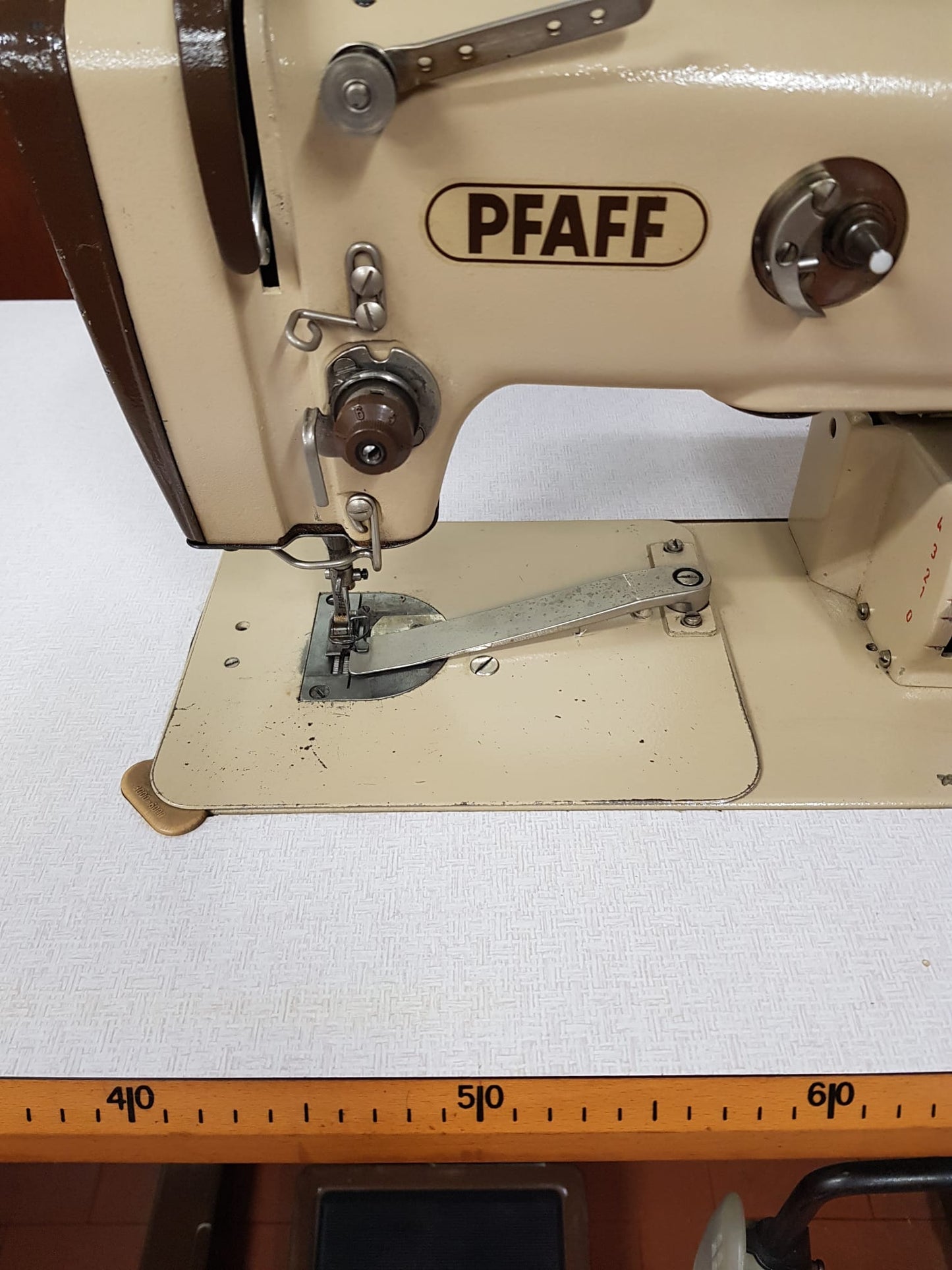 Pfaff zig-zag attacca pizzo