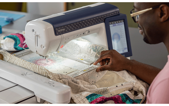 Brother Macchina per cucito, quilting e ricamo Expedition Innov-is BX1