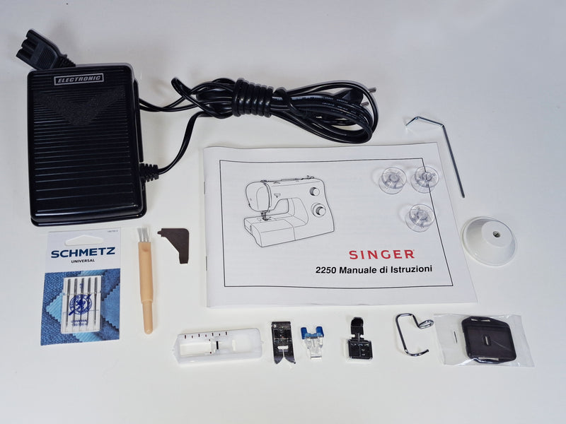 Singer Tradition 2250
