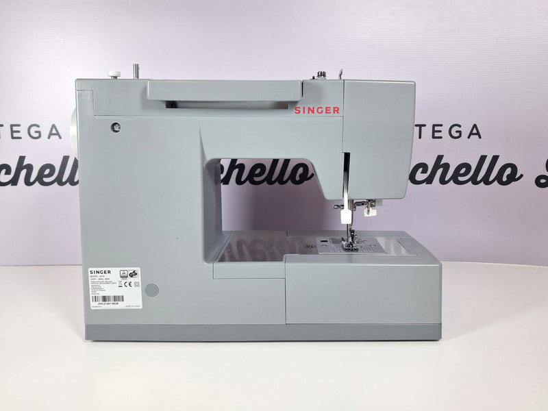Singer Heavy Duty 4432 Usata