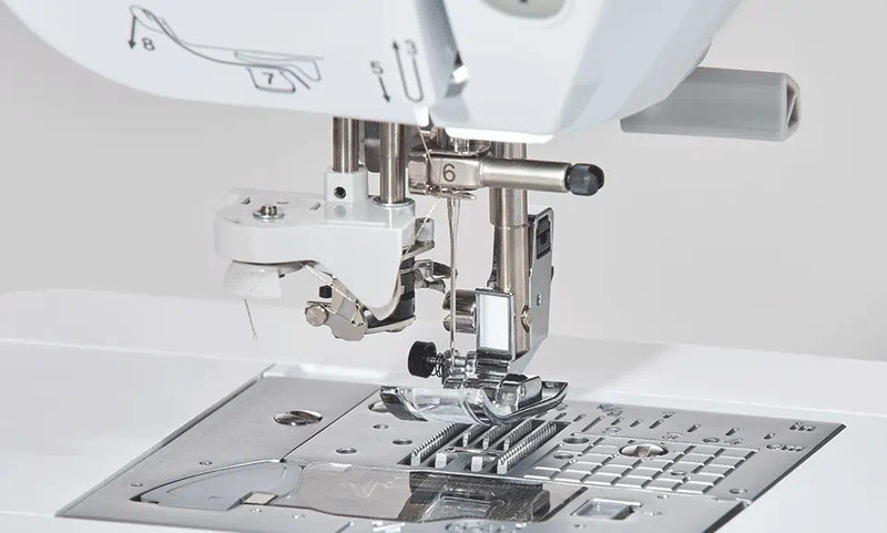 Brother Innov-is NV2700 macchina per cucire, ricamare e quilting ad uso domestico