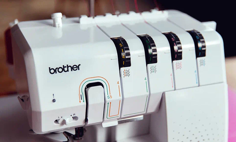 Brother Airflow 3000 Tagliacuci con infilatura elettronica a getto d’aria