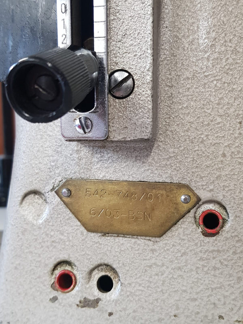 Macchina Pfaff 2 aghi